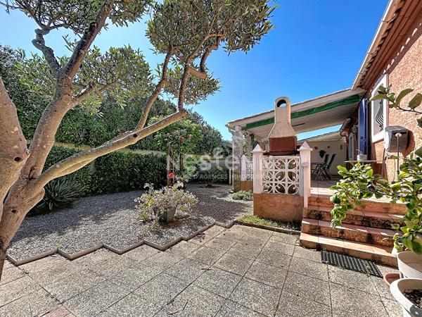 Port Camargue Villa type 4  en très bon état