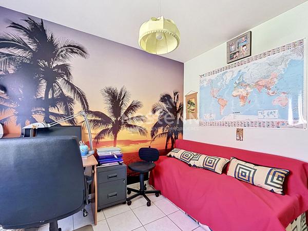 Port Camargue Villa type 4  en très bon état