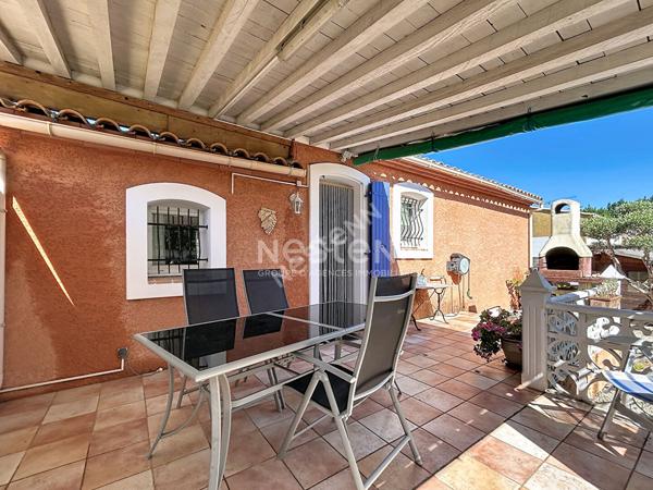 Port Camargue Villa type 4  en très bon état