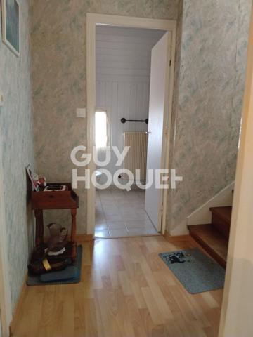 Maison  6 pièce(s) 106.51 m2 - LANVALLAY centre