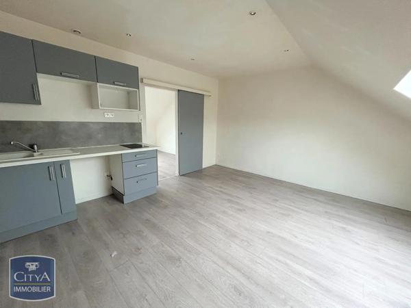 Appartement à louer 2 pièces 25.68m² Saint-Quentin (02100)