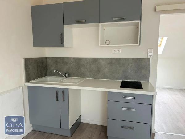 Appartement à louer 2 pièces 25.68m² Saint-Quentin (02100)