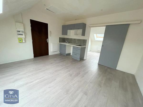 Appartement à louer 2 pièces 25.68m² Saint-Quentin (02100)