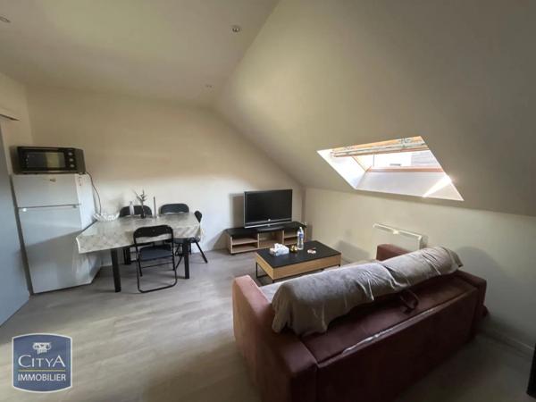 Appartement à louer 2 pièces 25.68m² Saint-Quentin (02100)