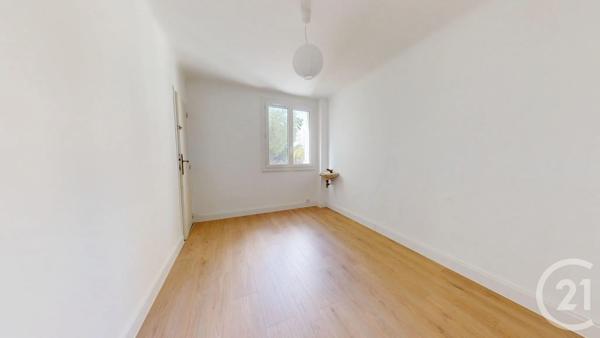 Appartement F4 à vendre  4 pièces - 75,44 m 2   ST HERBLAIN  - 44