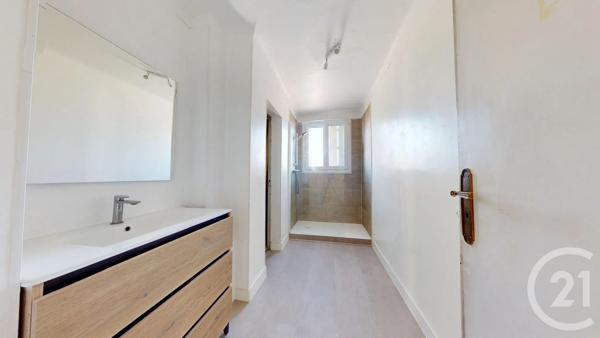 Appartement F4 à vendre  4 pièces - 75,44 m 2   ST HERBLAIN  - 44