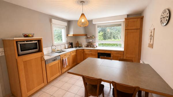 Maison 7 pièces - terrain de 370 m2 - GUILERS