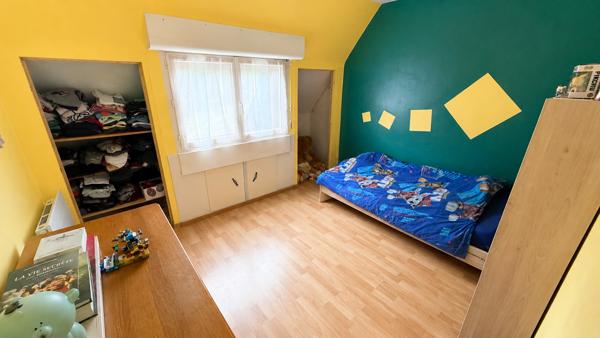 Maison 7 pièces - terrain de 370 m2 - GUILERS