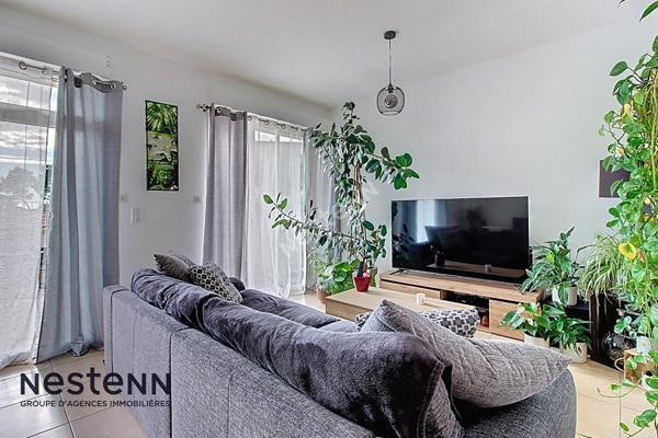 Appartement Vitrolles 2 pièces de 76 m² avec places privatives et piscine