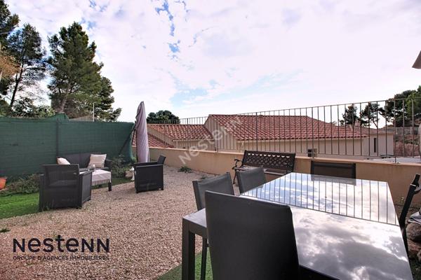 Appartement Vitrolles 2 pièces de 76 m² avec places privatives et piscine