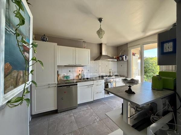 Appartement à vendre 3 pièces DIVONNE LES BAINS (01) - 91m2 - terrasses, jardin, cave et garage