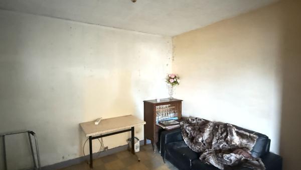 Maison proche NOAILLES, 4 pièces, Séjour /Salon, 2 chambres, Sous sol, Dépendance, Jardin