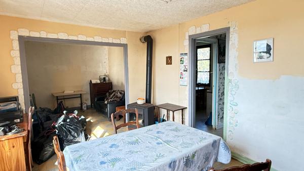 Maison proche NOAILLES, 4 pièces, Séjour /Salon, 2 chambres, Sous sol, Dépendance, Jardin