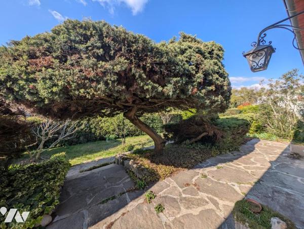 BOURG LES VALENCE - Maison T3, 83 m² sur 1100 m² de parcelle 