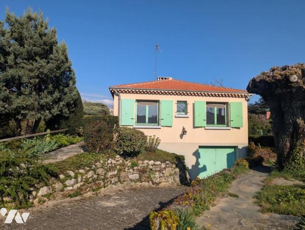 BOURG LES VALENCE - Maison T3, 83 m² sur 1100 m² de parcelle 