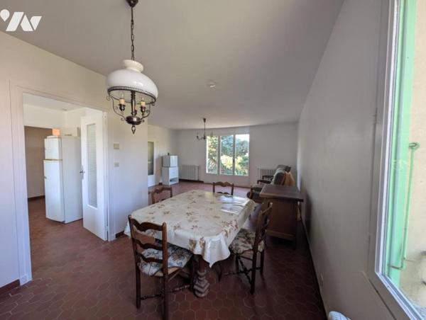 BOURG LES VALENCE - Maison T3, 83 m² sur 1100 m² de parcelle 