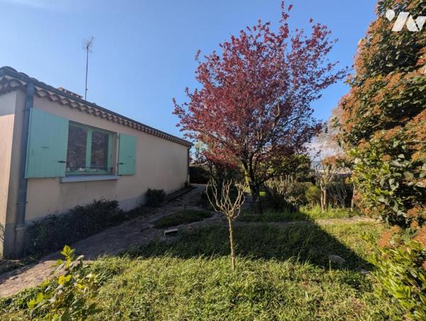 BOURG LES VALENCE - Maison T3, 83 m² sur 1100 m² de parcelle 