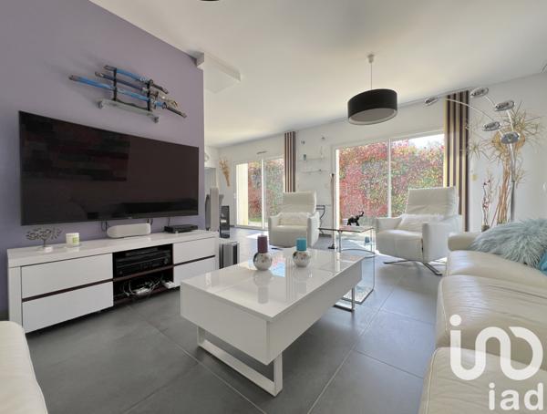 Maison à vendre 7 pièces 233 m² La Buisse