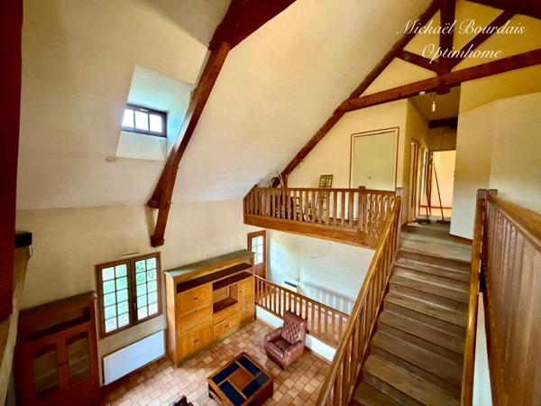 MAISON 142 m², 3 CHAMBRES ET HANGAR DE PLUS DE 300 m²