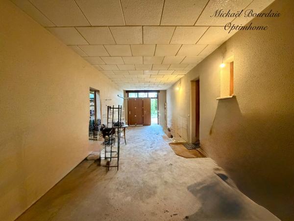 MAISON 142 m², 3 CHAMBRES ET HANGAR DE PLUS DE 300 m²