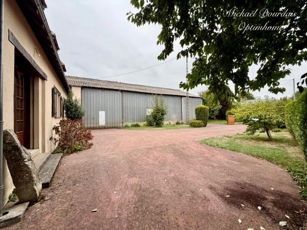 MAISON 142 m², 3 CHAMBRES ET HANGAR DE PLUS DE 300 m²