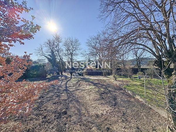 Maison Cucuron 5 pièce(s) 96 m2 sur 2450 m²