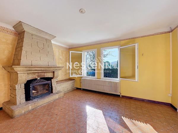 Maison Cucuron 5 pièce(s) 96 m2 sur 2450 m²