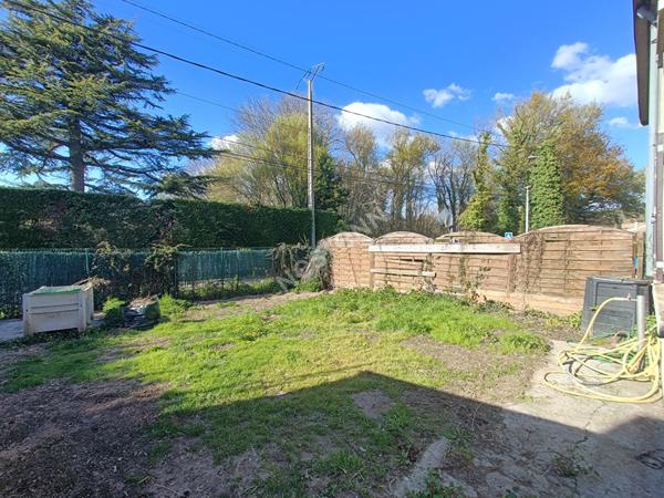 Estrablin: Maison de type 4 avec garage sur son terrain de 258 m².
