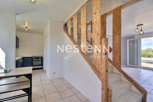 Estrablin: Maison de type 4 avec garage sur son terrain de 258 m².