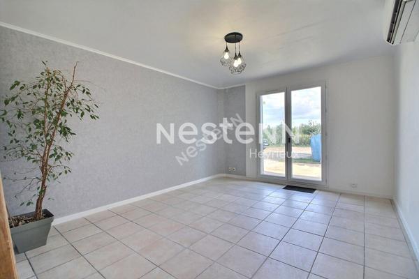 Estrablin: Maison de type 4 avec garage sur son terrain de 258 m².