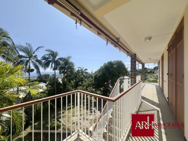 MAISON FAMILIALE SUR TERRAIN 1102 m²