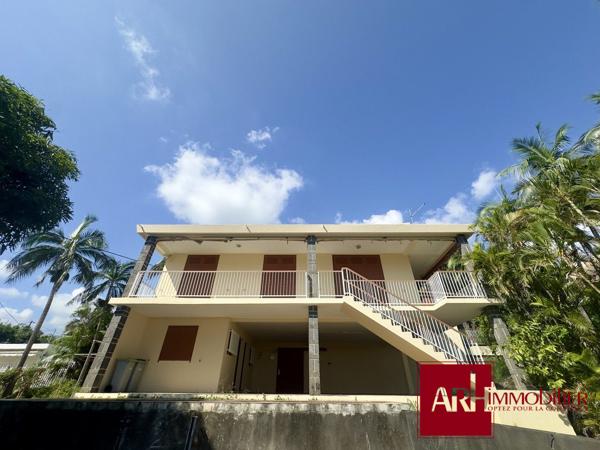 MAISON FAMILIALE SUR TERRAIN 1102 m²