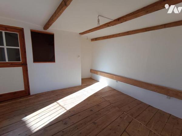 Vente Maison de village rénovée à SEYNE