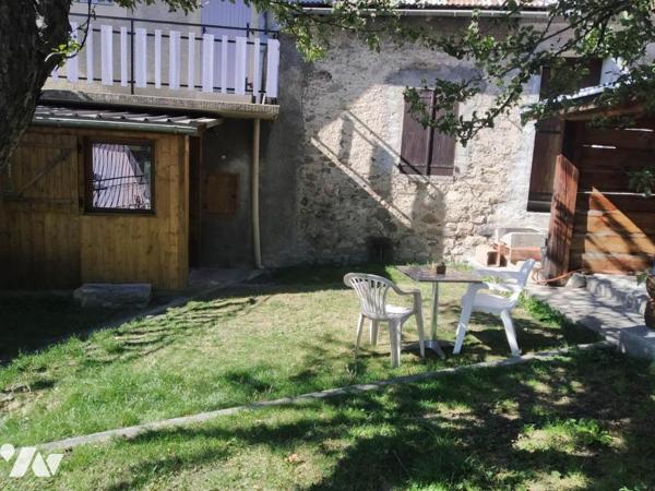 Vente Maison de village rénovée à SEYNE