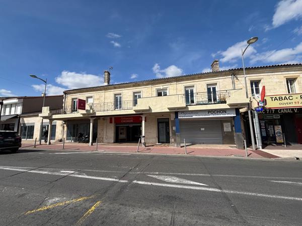 Bureaux à louer à Pessac centre avec vitrine - Proche gare et commerces