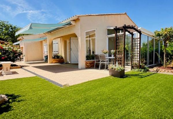 Maison Montagnac 100 m2, 3 chambres, garage, atelier, véranda sur parcelle  de 600m²