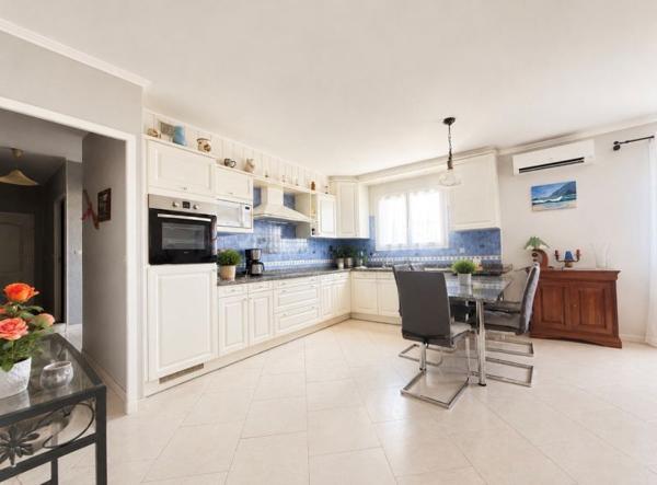 Maison Montagnac 100 m2, 3 chambres, garage, atelier, véranda sur parcelle  de 600m²