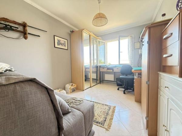 Maison Montagnac 100 m2, 3 chambres, garage, atelier, véranda sur parcelle  de 600m²