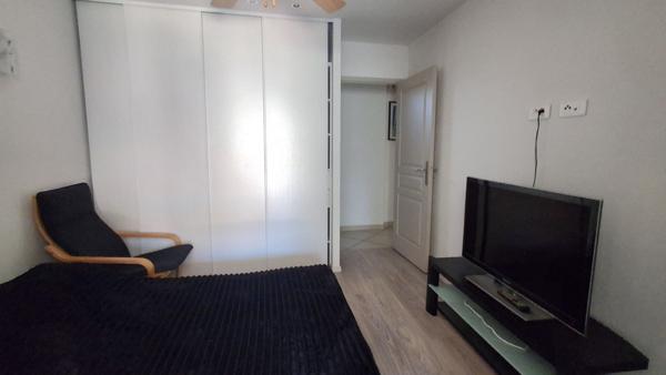 Berre-l'Étang (13130) Villa de plain pied T4 sur terrain avec piscine