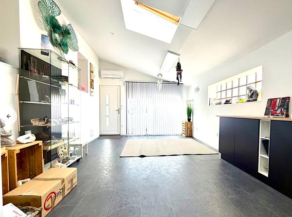 Berre-l'Étang (13130) Villa de plain pied T4 sur terrain avec piscine