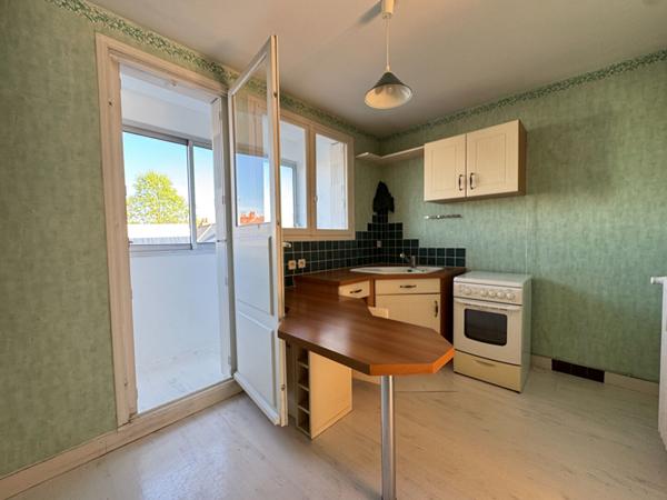 ZOLA-3 pièces-2 chambres-Balcon-Cave-Stationnement,  
Nantes 44100