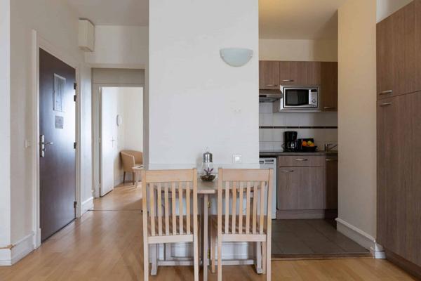 INVESTISSEMENT LOCATIF  DEAUVILLE - Résidence Goélia Le Castel Normand *** - 6,03%  de rentabilité.