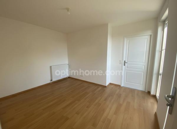 Appartement 2 pièces avec cave et garage à NANGIS (77)