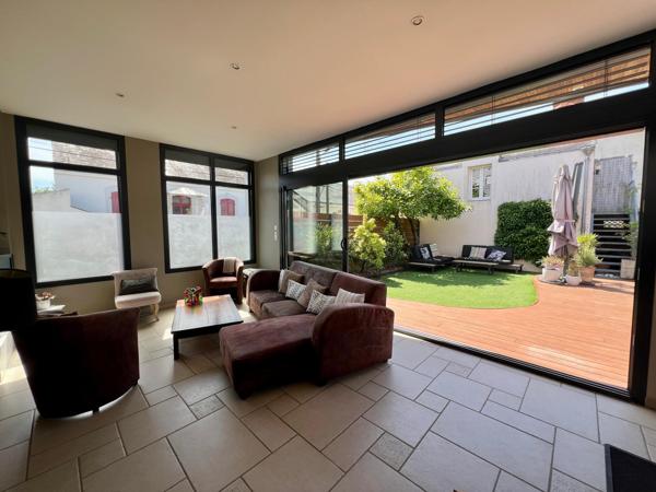 Maison rénovée 130 m² – Sacré-Cœur – 3 chambres + studio indépendant – Aucun travaux