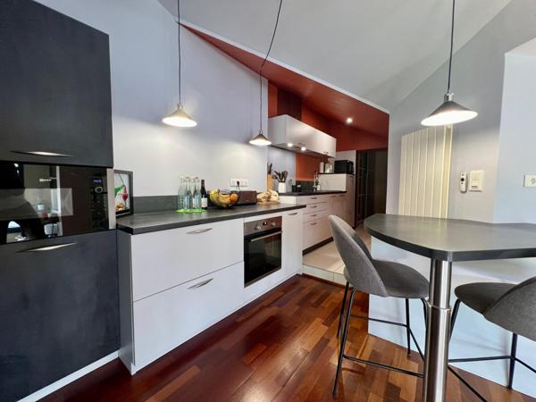 Maison rénovée 130 m² – Sacré-Cœur – 3 chambres + studio indépendant – Aucun travaux