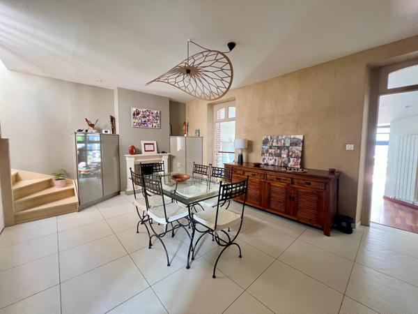 Maison rénovée 130 m² – Sacré-Cœur – 3 chambres + studio indépendant – Aucun travaux