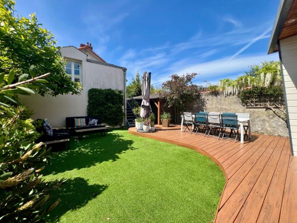 Maison rénovée 130 m² – Sacré-Cœur – 3 chambres + studio indépendant – Aucun travaux