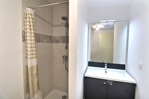 Appartement T4 - dernier étage - 86 m2 - 3 Terrasses - 2 salles de bains