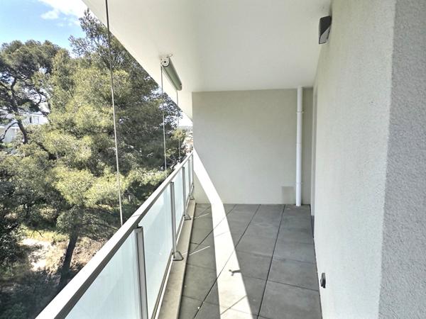 Appartement T4 - dernier étage - 86 m2 - 3 Terrasses - 2 salles de bains
