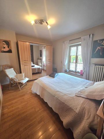 Charmante maison mitoyenne avec cour